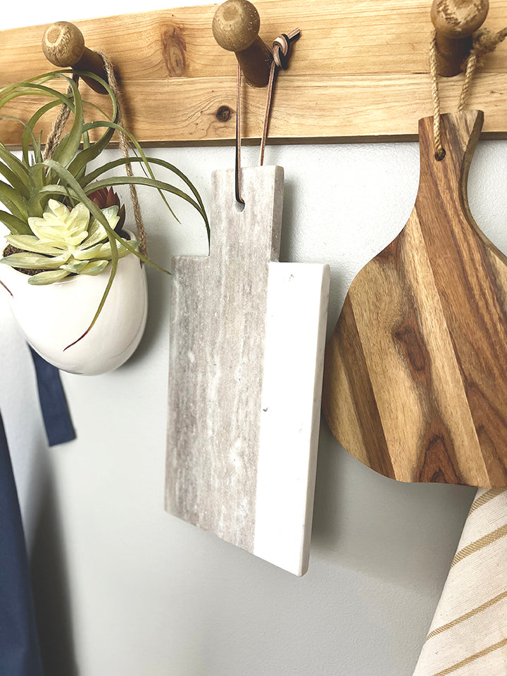 Natural Wood Shaker Peg